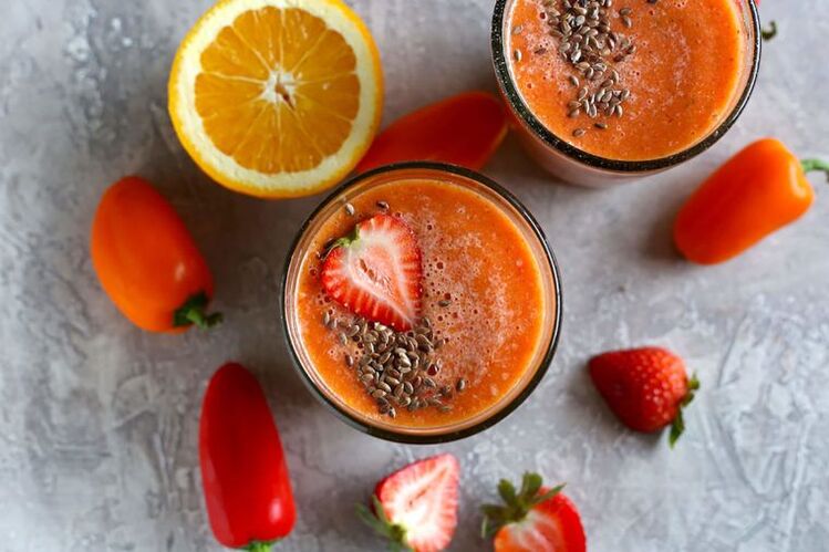 strawberry and orange smoothie with bell pepper